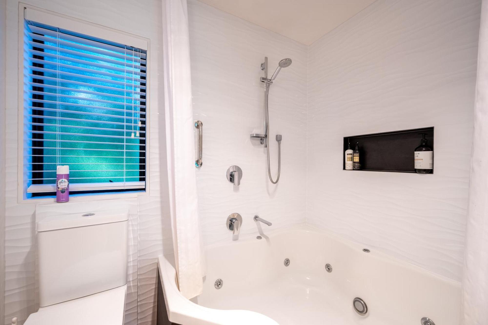 Woodside - Akaroa Holiday Cottage 외부 사진